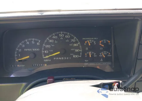 1999 Chevrolet Tahoe Lt z USA, uszkodzony, nr VIN 1GNEC13R7XJ472057